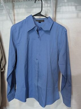 Women's Long-Sleeve Button-Down Shirt